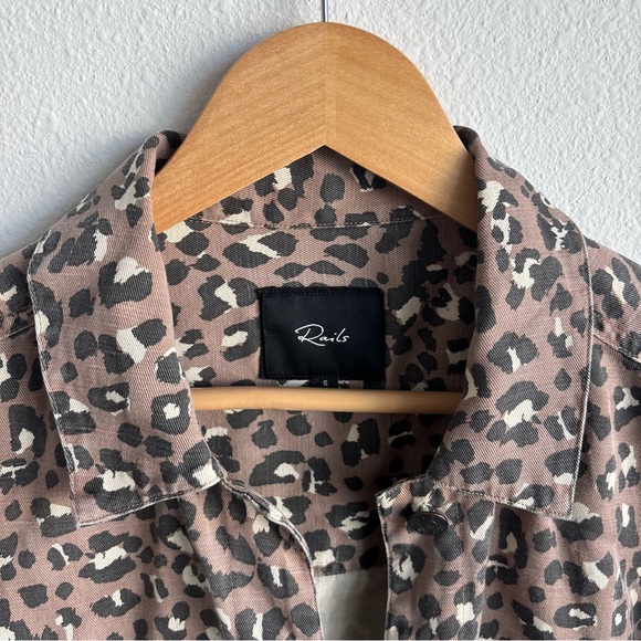 Rails Steffi Mountain Leopard-Print Cropped Button Up Jacket TencelLyocell Linen - Picture 5 of 12